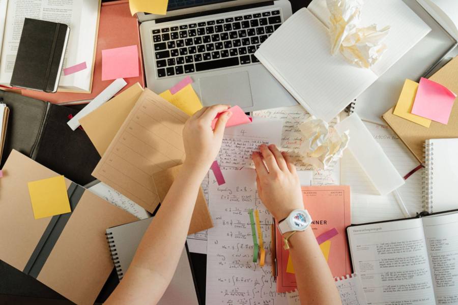 7 Productivity Hacks for Students Juggling Work and School