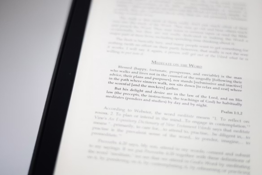 From Upload to Insight with AI Document Reader