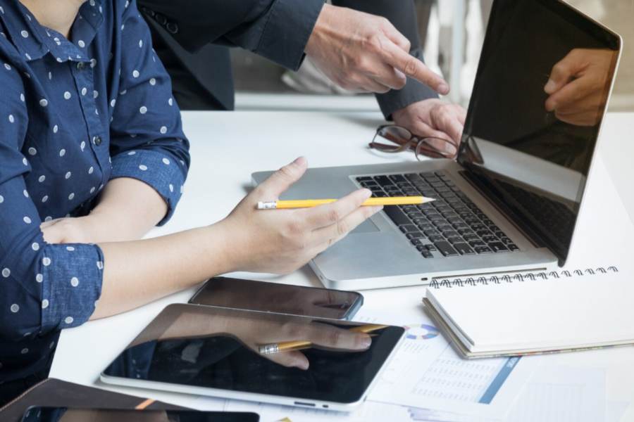 How team collaboration software cuts project delivery time by 25%