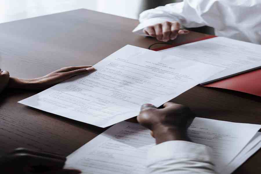 How to Convert Your Resume to Plain Text for ATS and Online Job Applications
