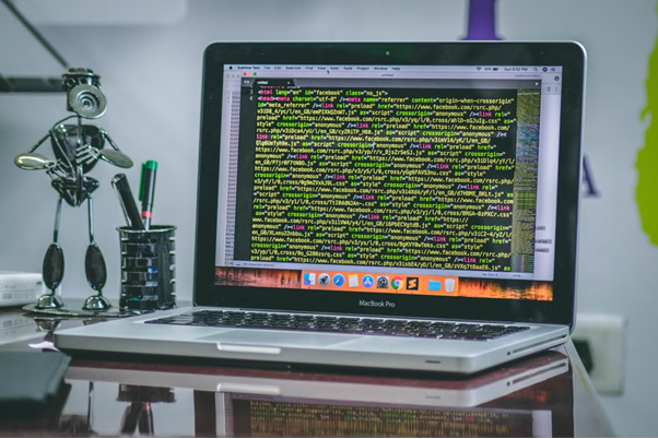 Plain Text vs. Rich Text vs. HTML: Choosing the Right Format  