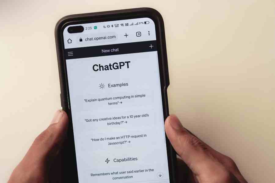Cleaning up messy text with AI
